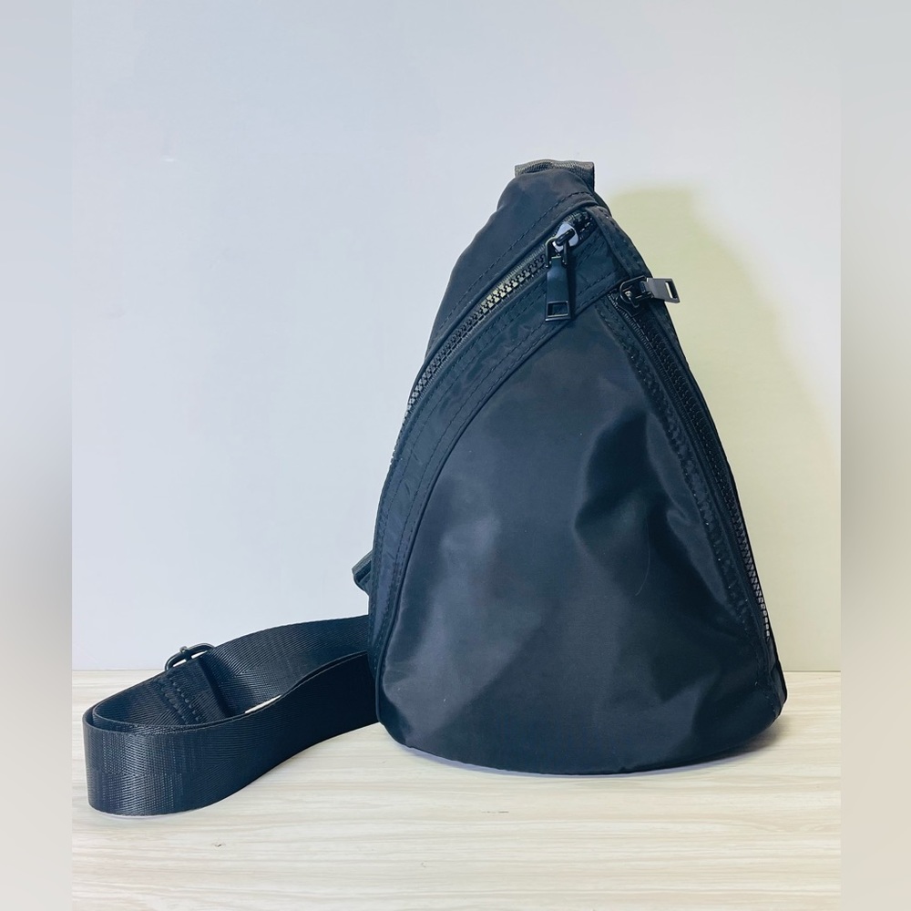 Urban Express Backpack Women's Black  Crossbody unio
